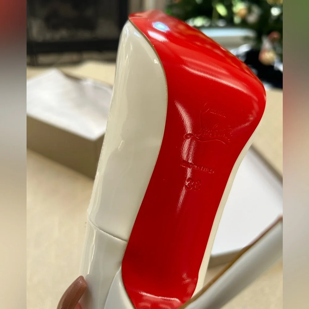 Brand new red bottoms with box size 38 - Picture 6 of 13